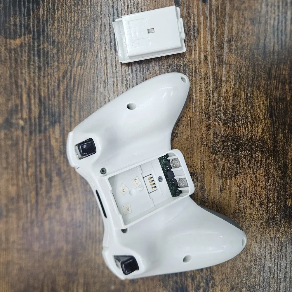 Microsoft Xbox 360 Wireless Controller‎ Genuine Official OEM White Gamepad